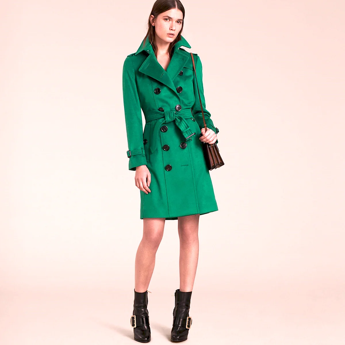 Кожаный зеленый тренч 2022