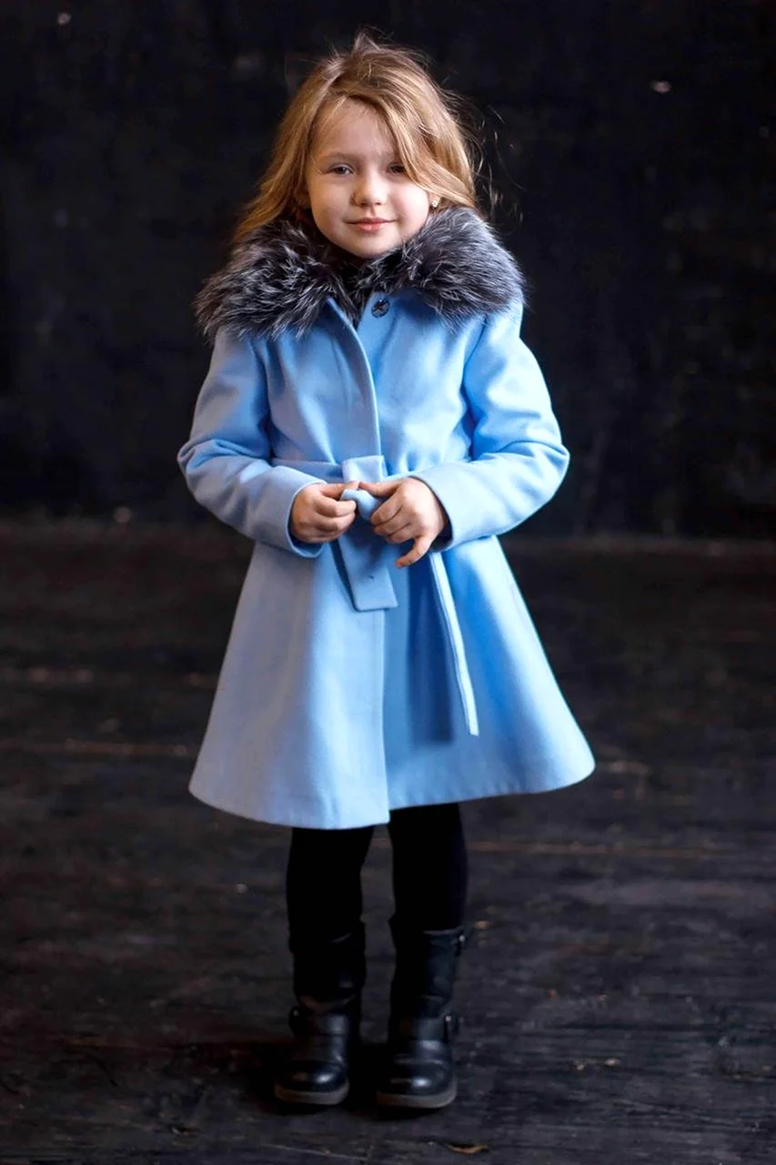 Детское пальто с мехом