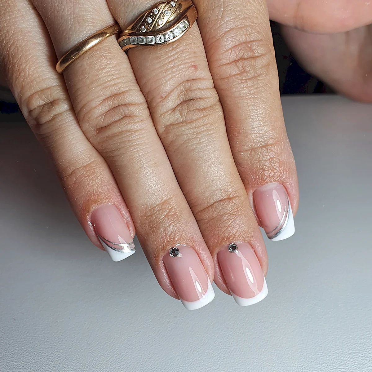 Белый френч с полосками