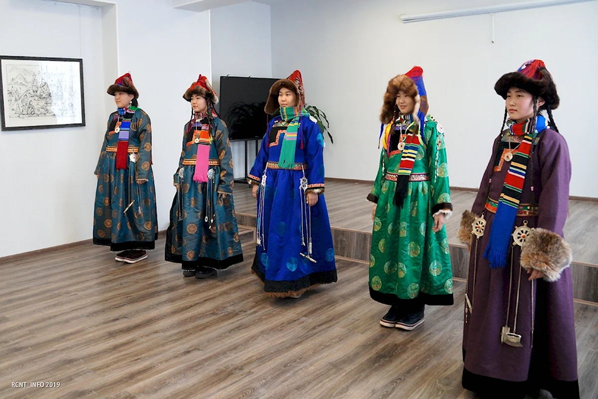 Дэгэл Бурятский