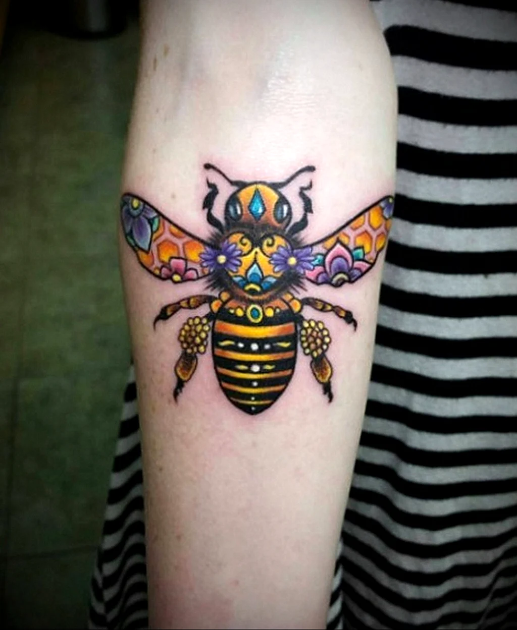 Тату Пчелка