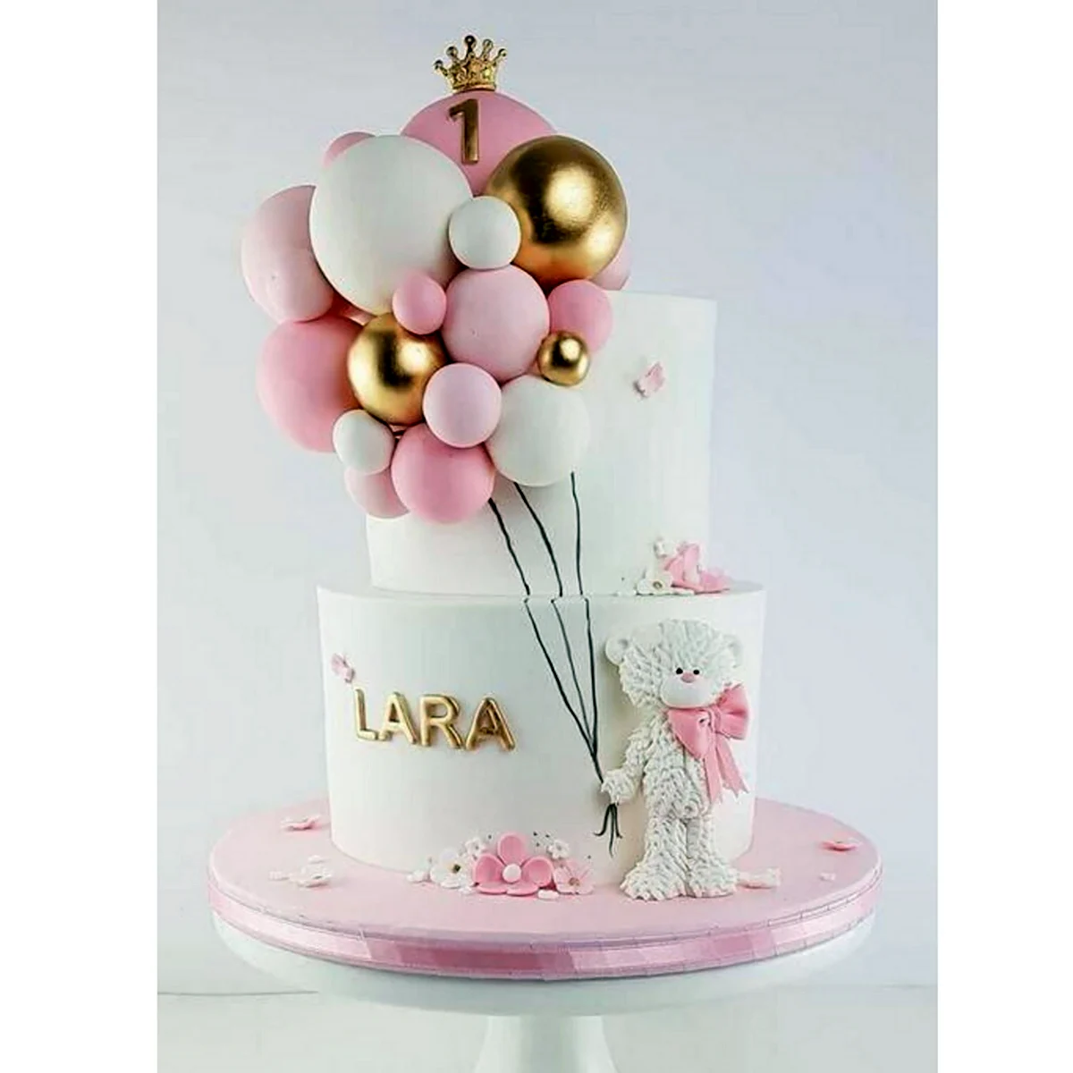 Стильний торт для дівчинки