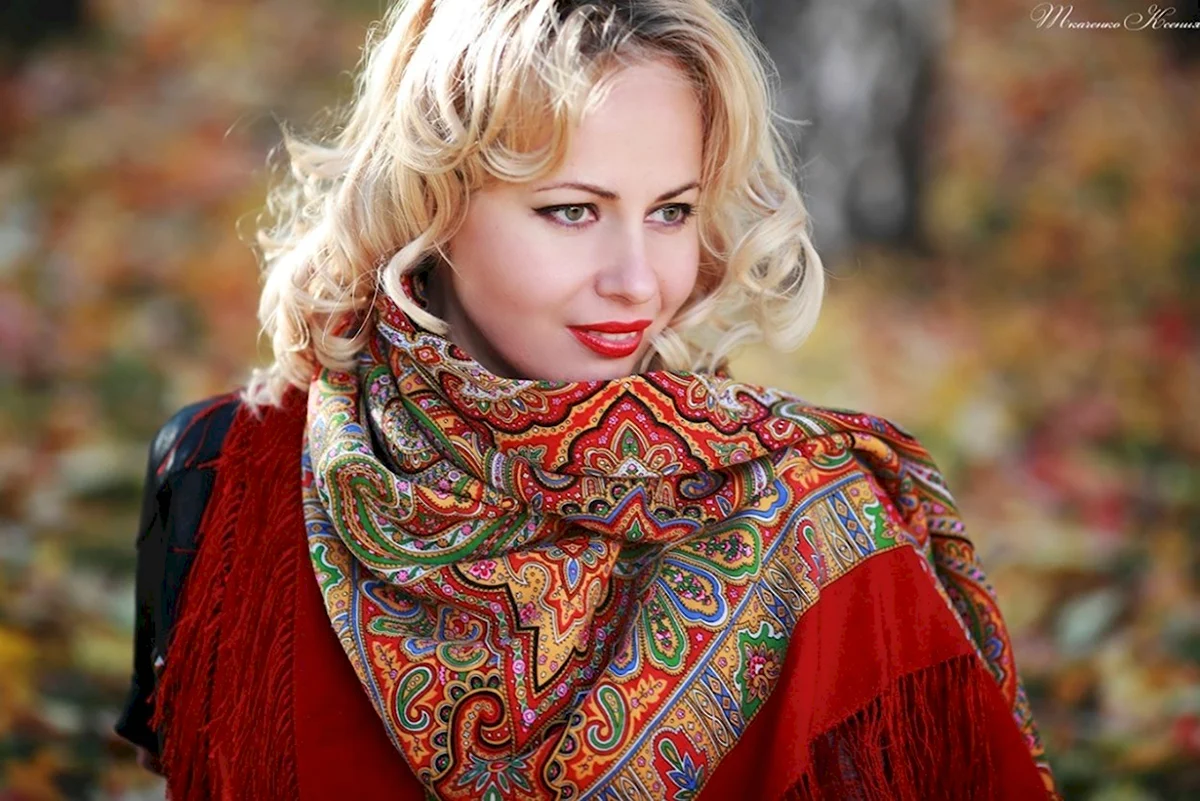 Хустка Павлопосадська класична