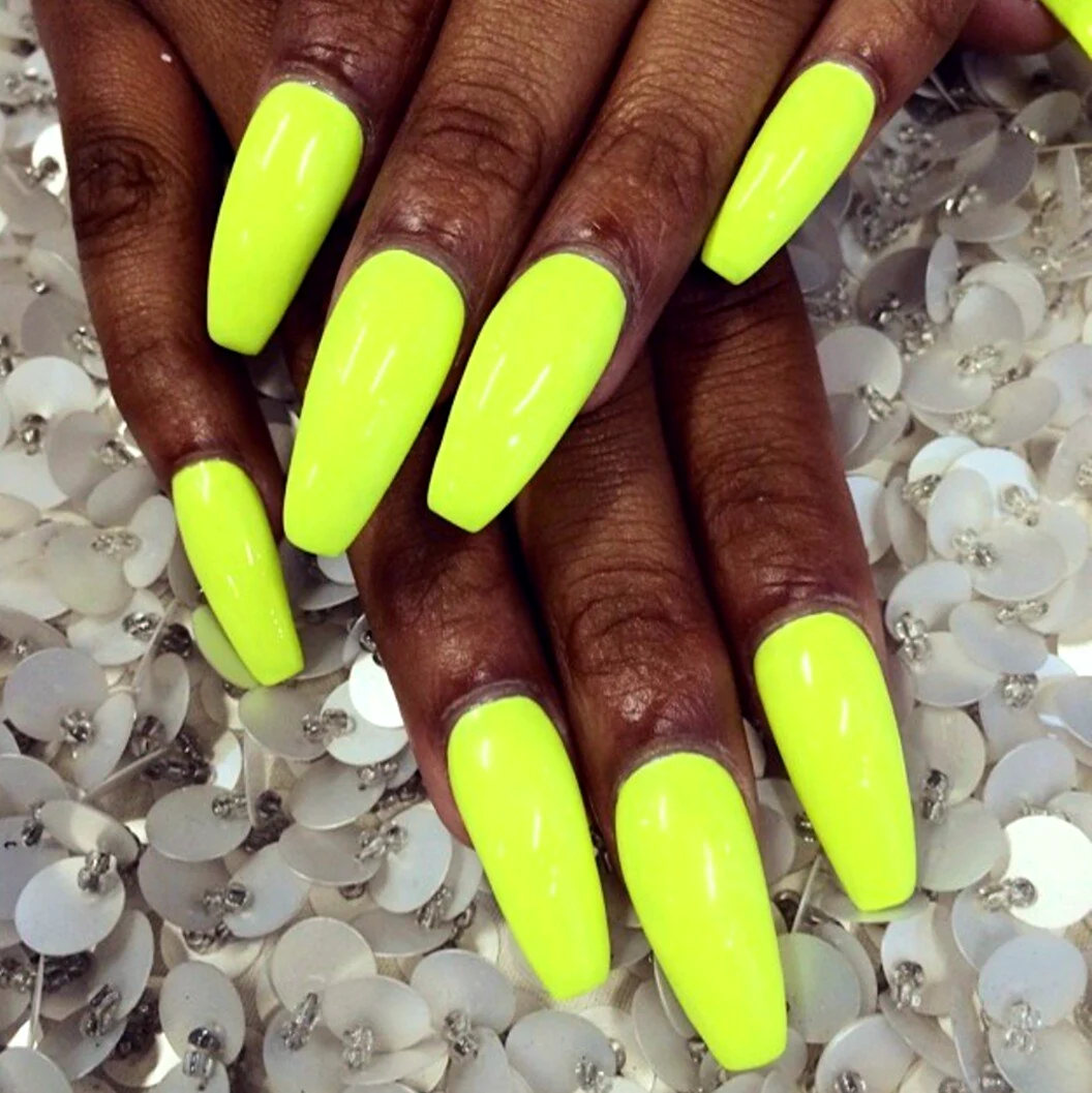 Ядовито яркие ногти