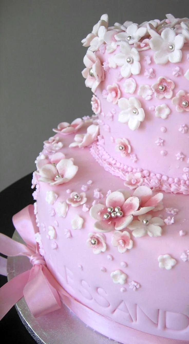 Двоярусний торт для дівчинки