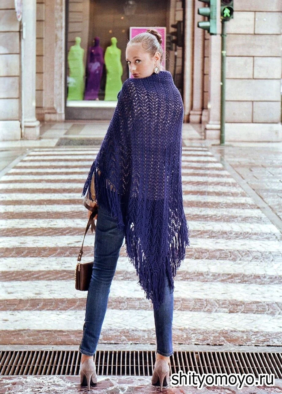 Як носити в'язану шаль