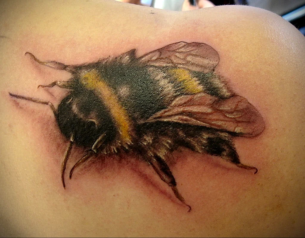 Тату Шмель