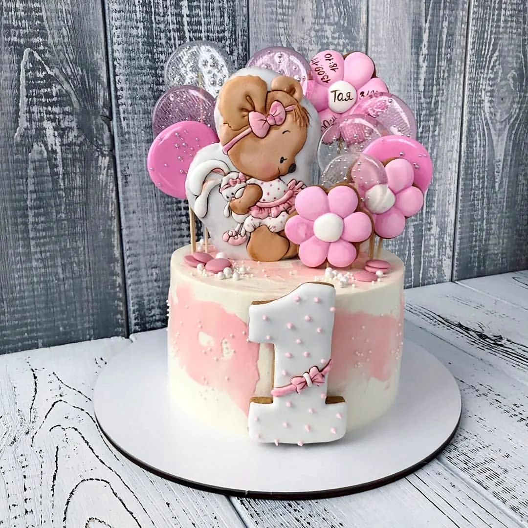 Торт на 1 рік дівчинці з ведмедиком