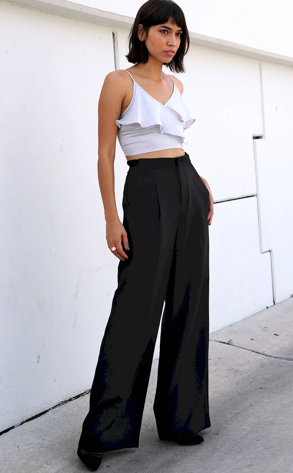 Брюки-палаццо с завышенной талией с топом