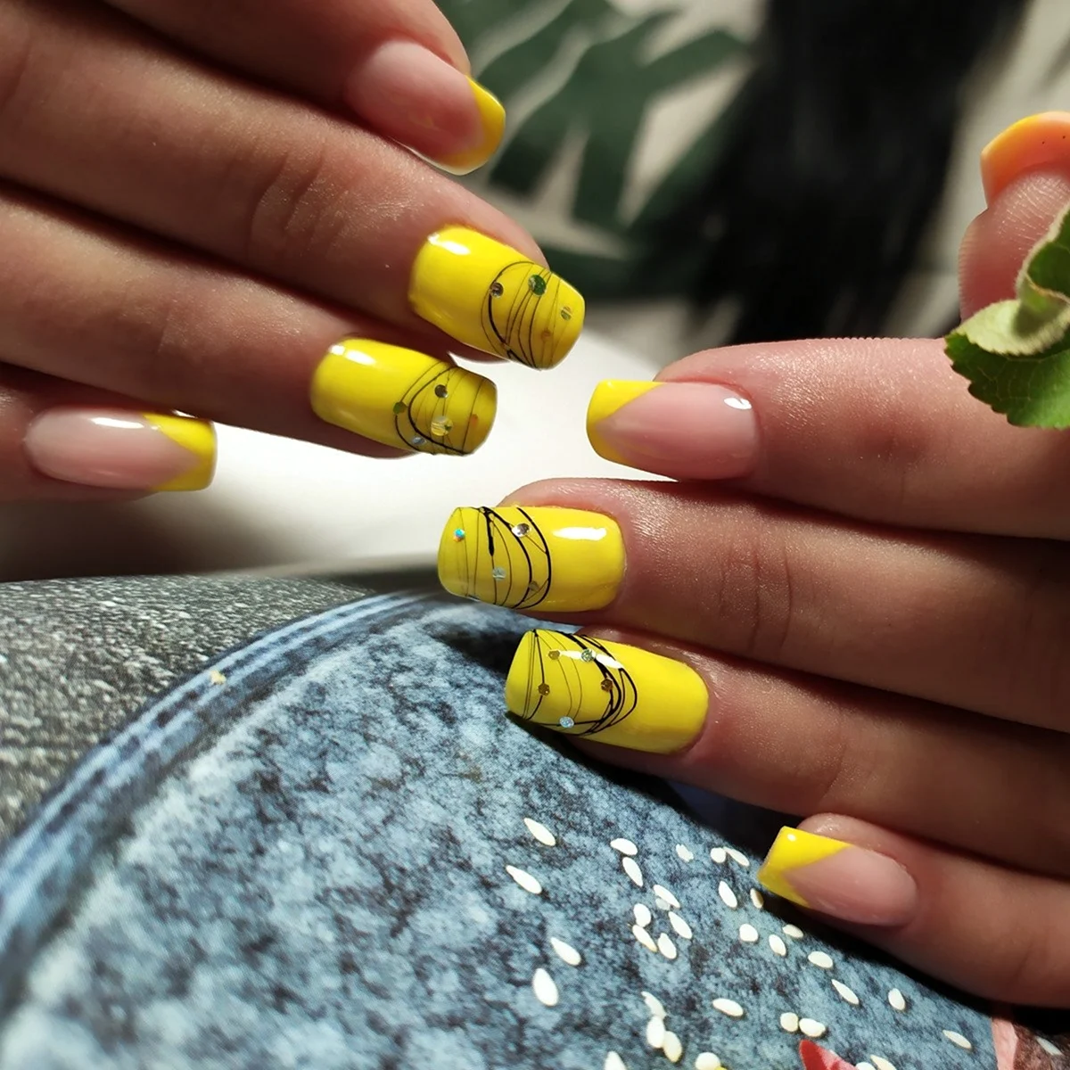 Желтый френч