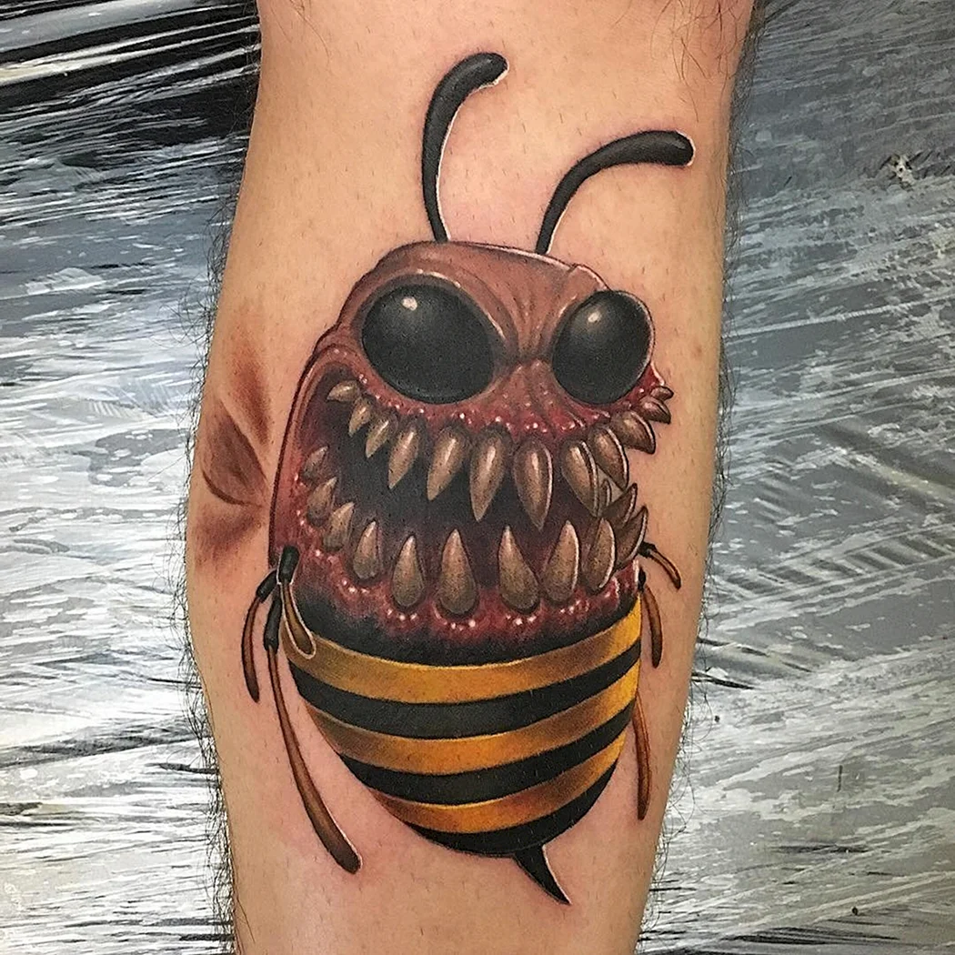 Жалящий Шершень тату