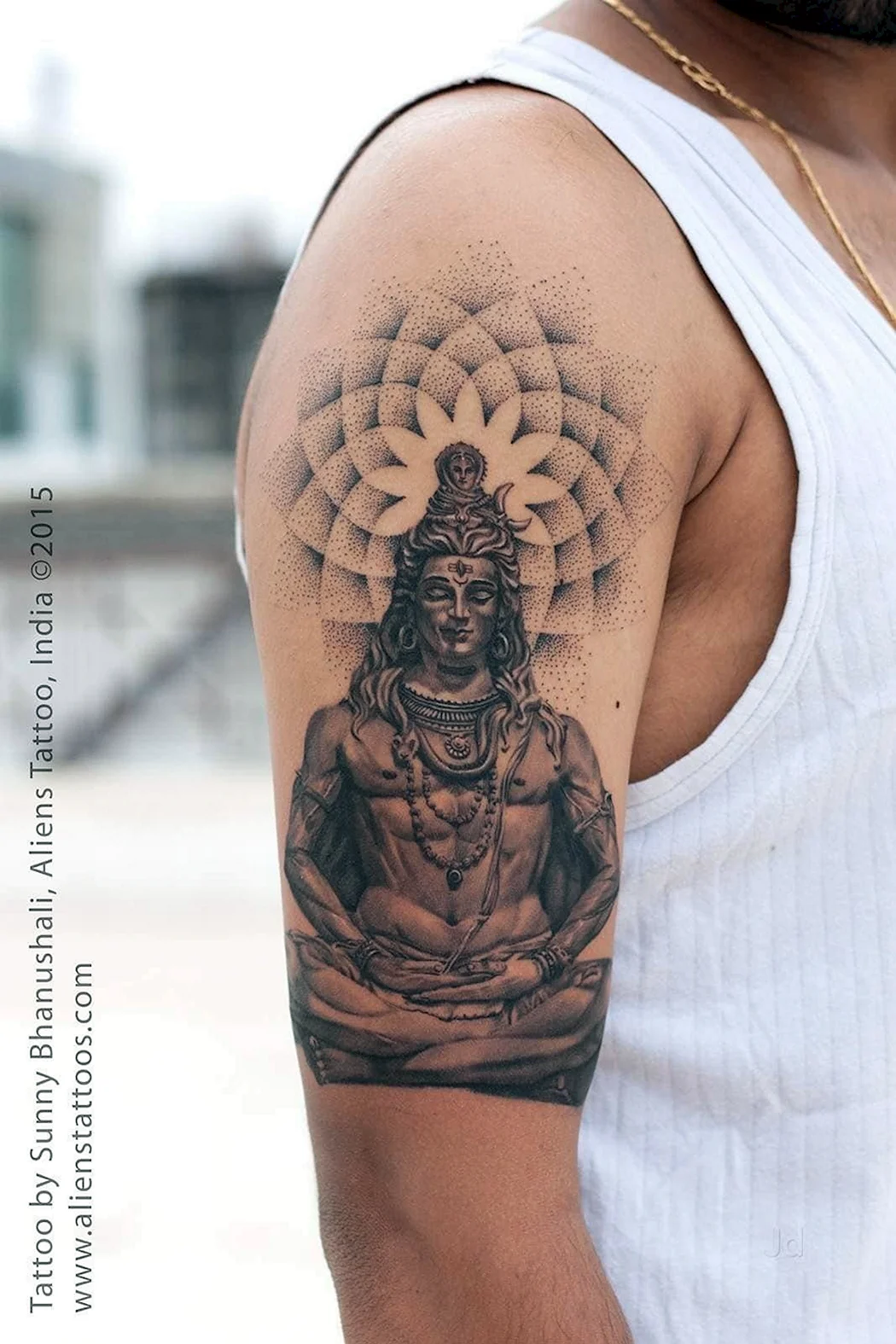 Тату медитуючий Будда