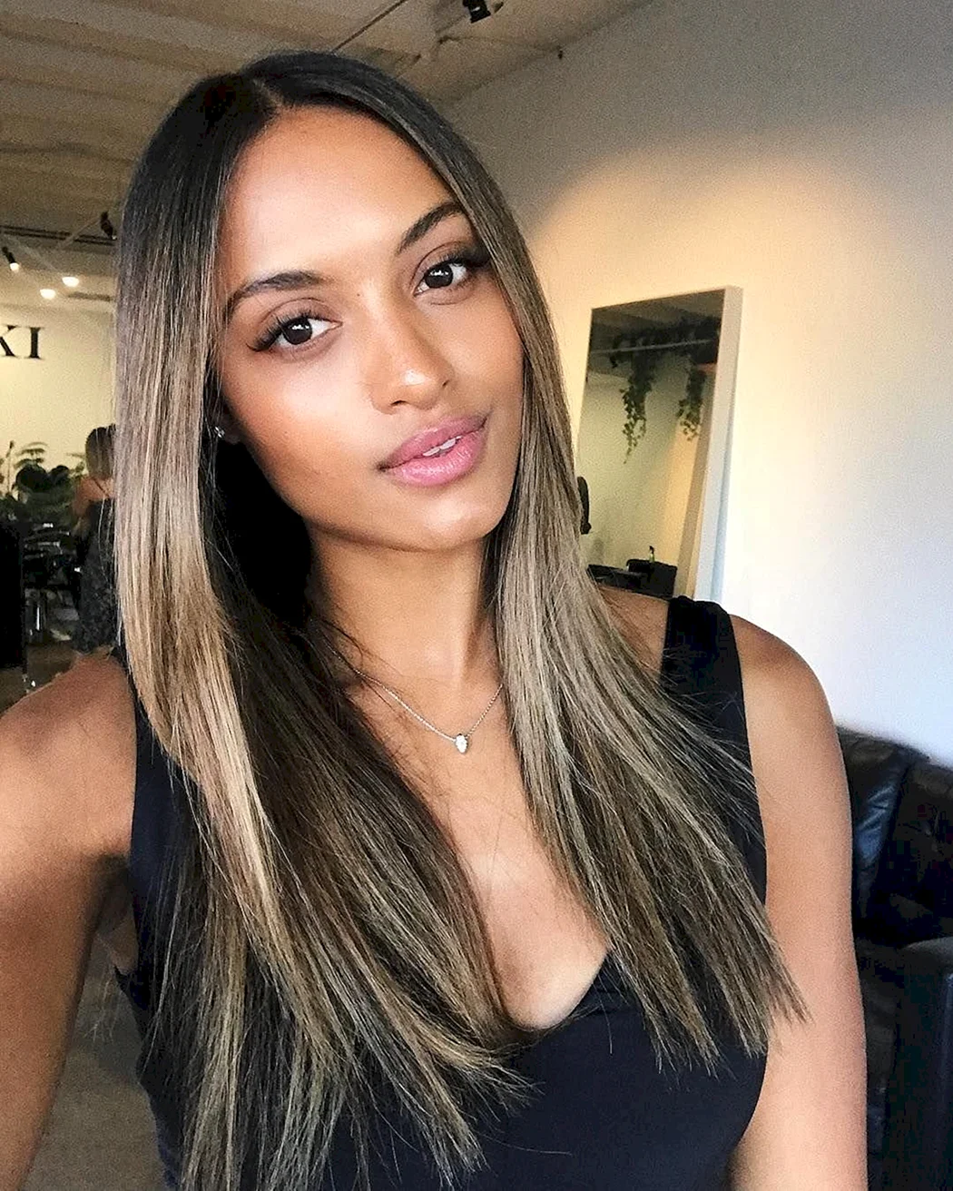 Колір волосся для темношкірих