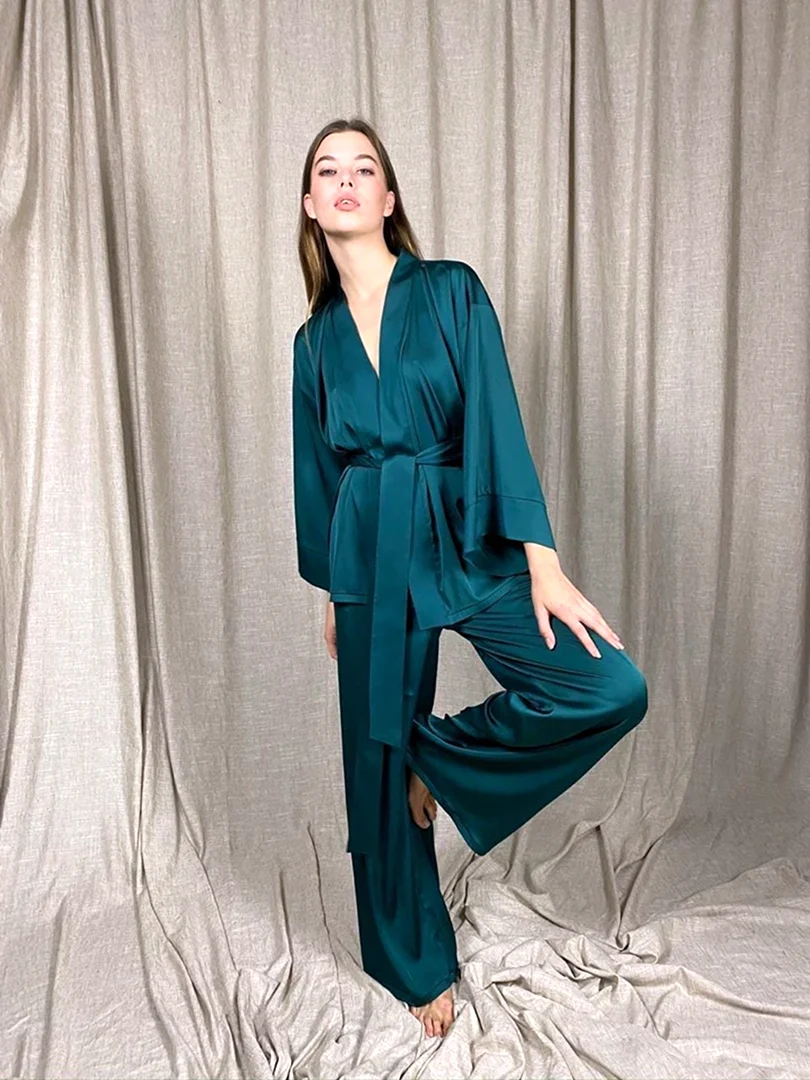 Костюм у піжамному стилі 2022