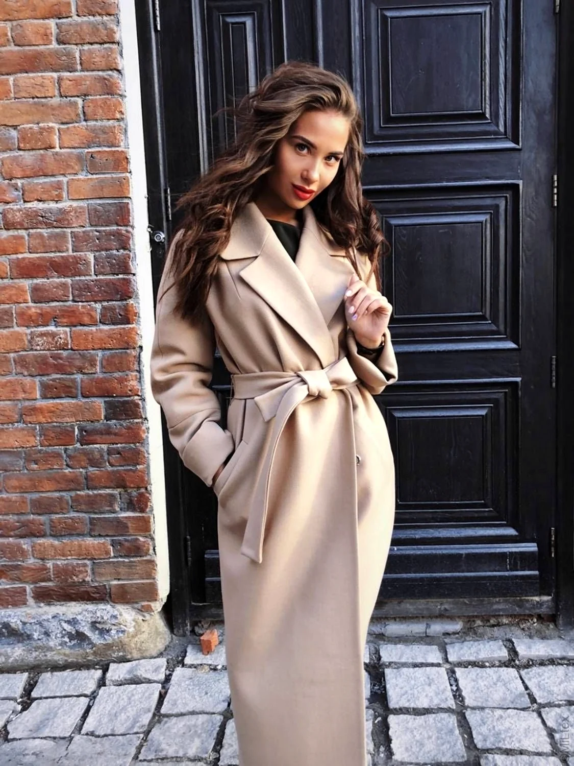 Klassika Moda бежеве зимове пальто