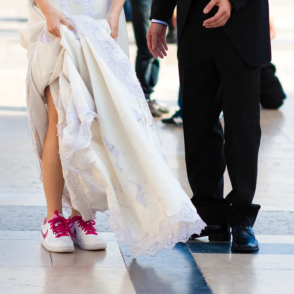 Біла весільна сукняікрасівки