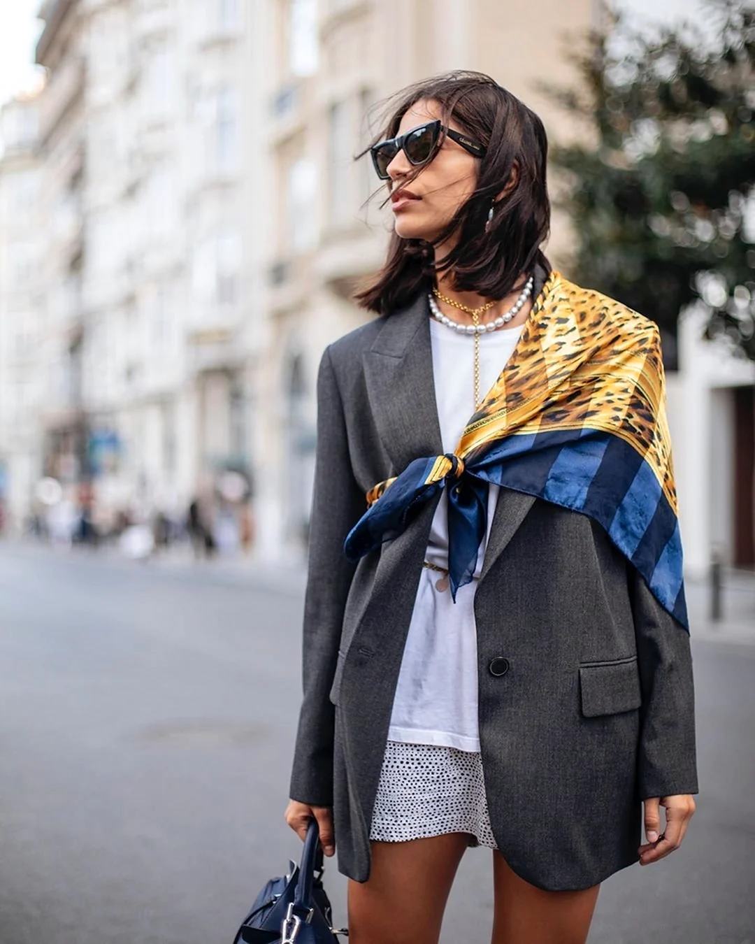 Шарф гуччі стріт стайл