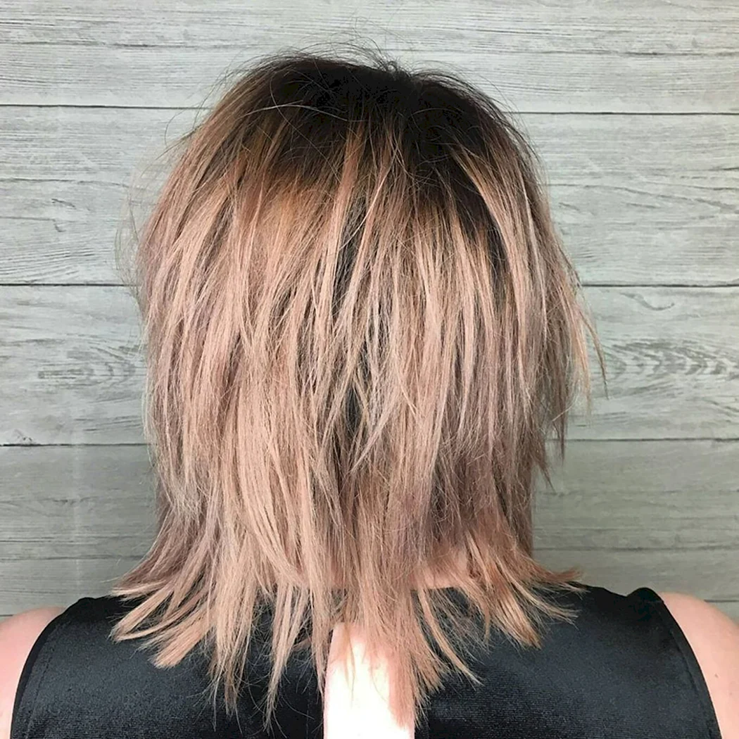 Стрижка Каскад-Шеггі