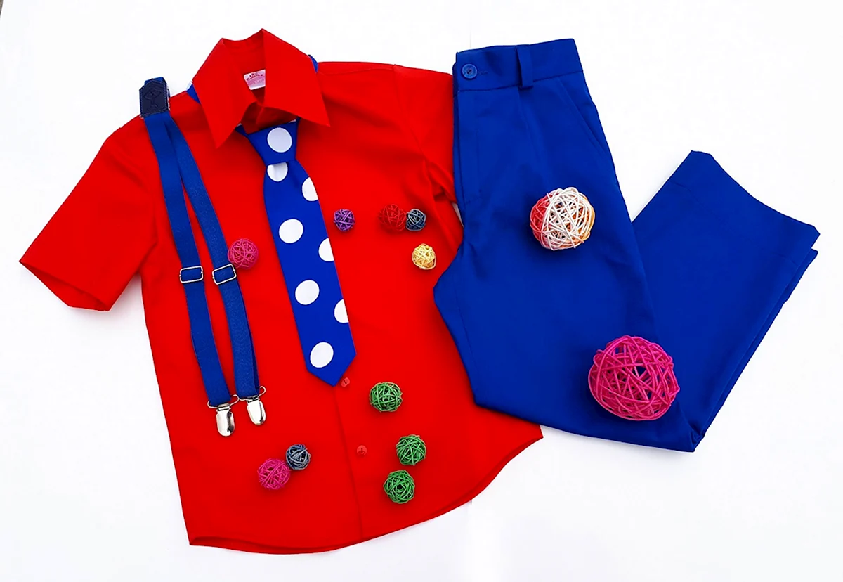 Яркая рубашка для мальчика