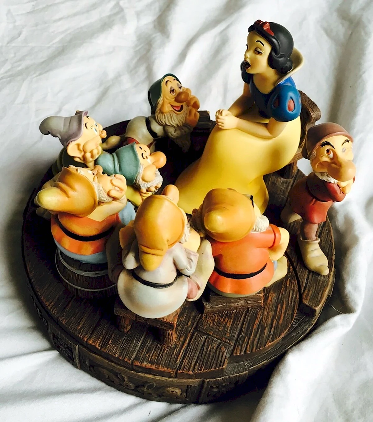 Купить Белоснежка и 7 гномов фигурки СПБ магазин СПБ