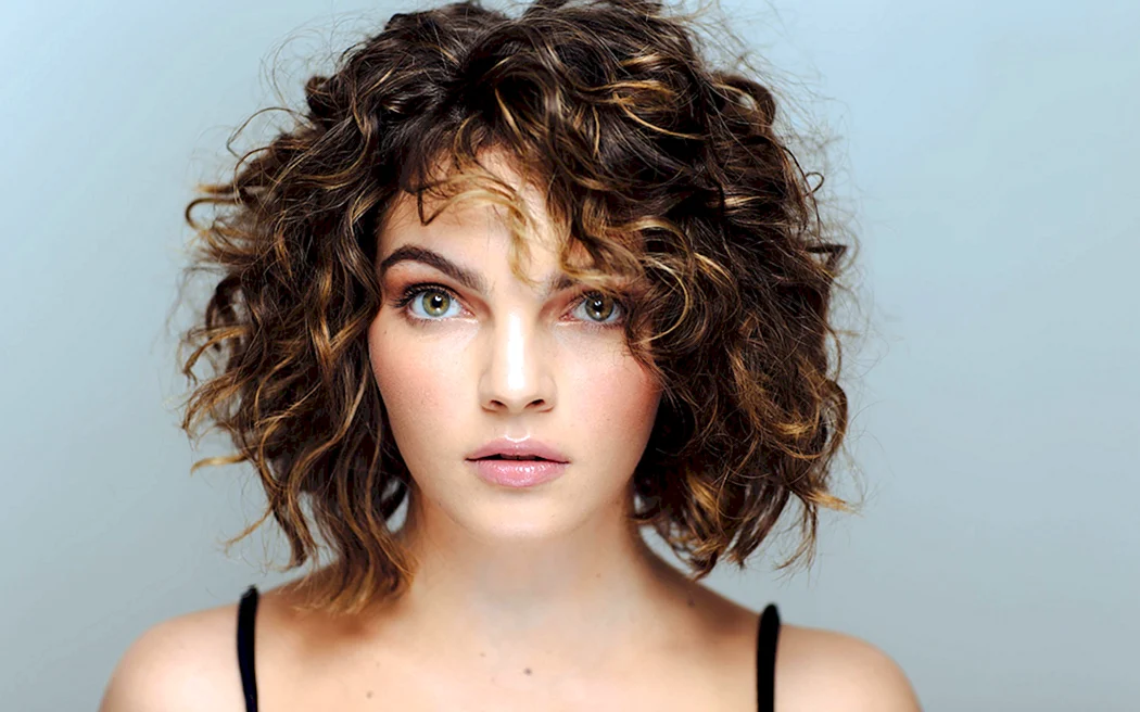 Камрен Бікондова