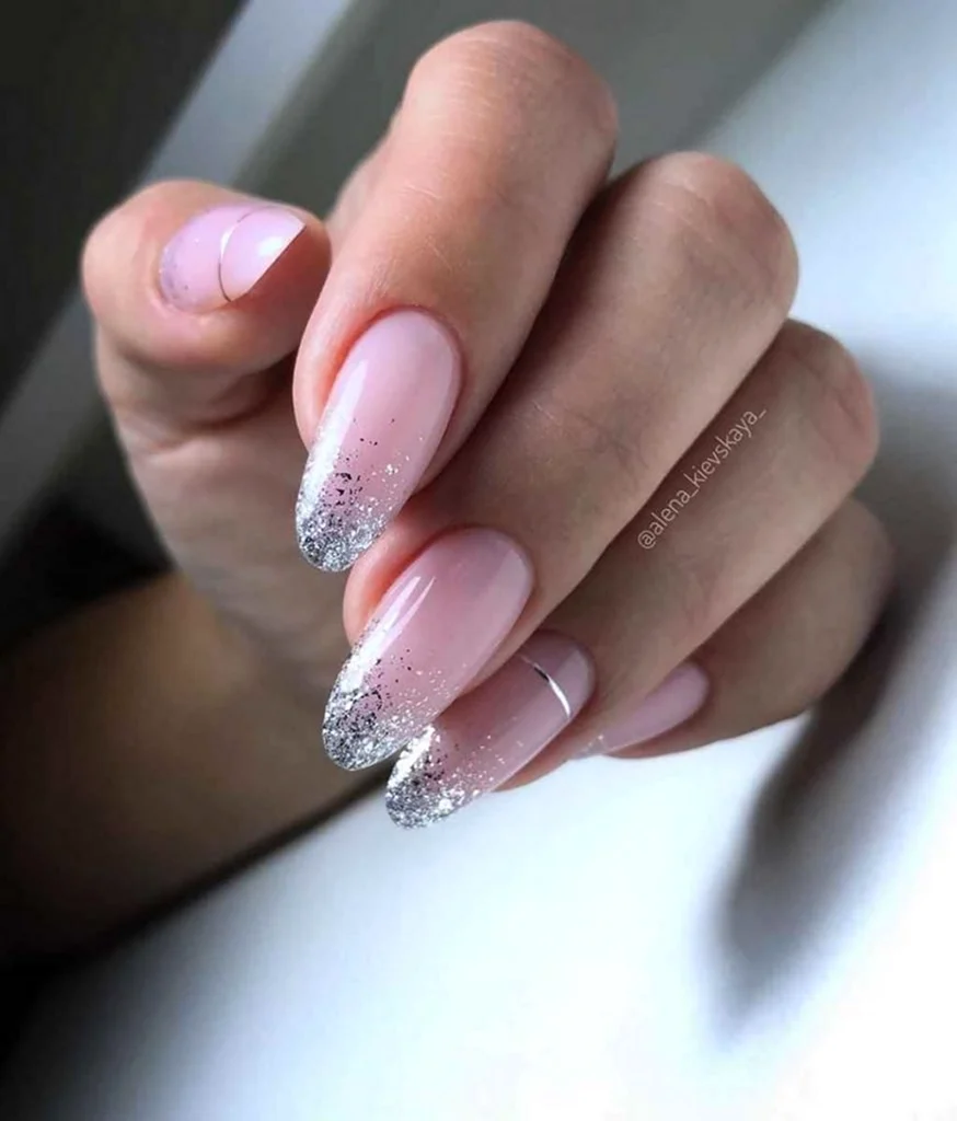 Блестящий френч Миллениум миндаль