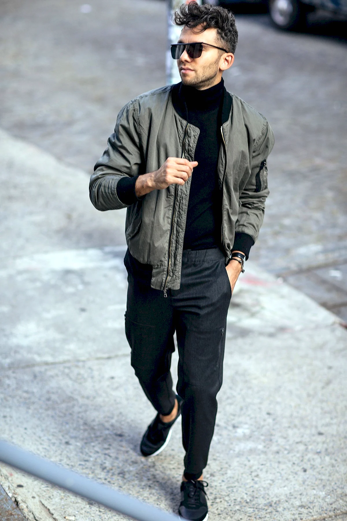 Лук тотал Блэк мужской бомбер