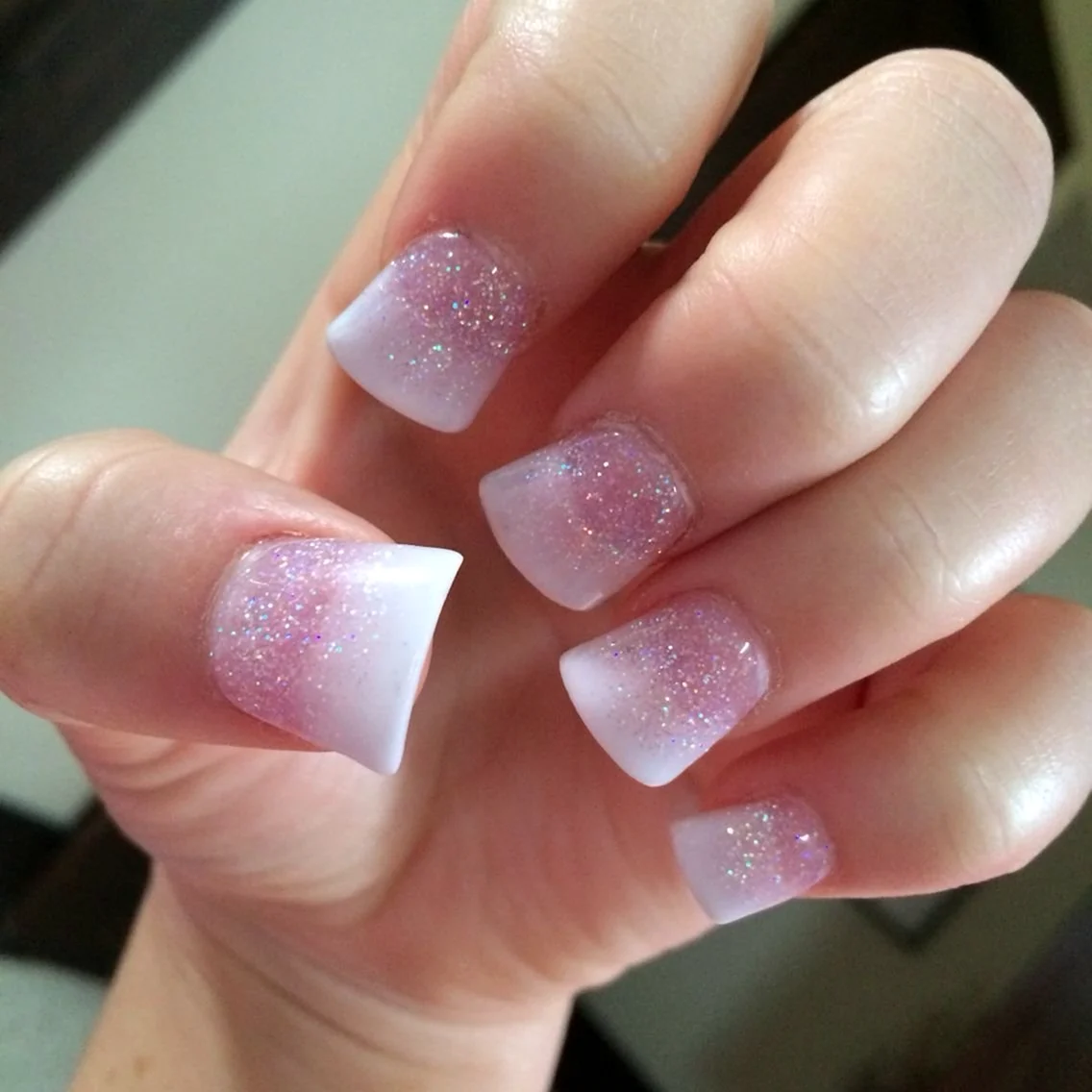 Ногти омбре с блестками