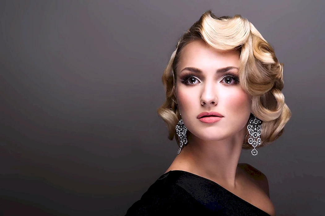 Лариса Трояновська