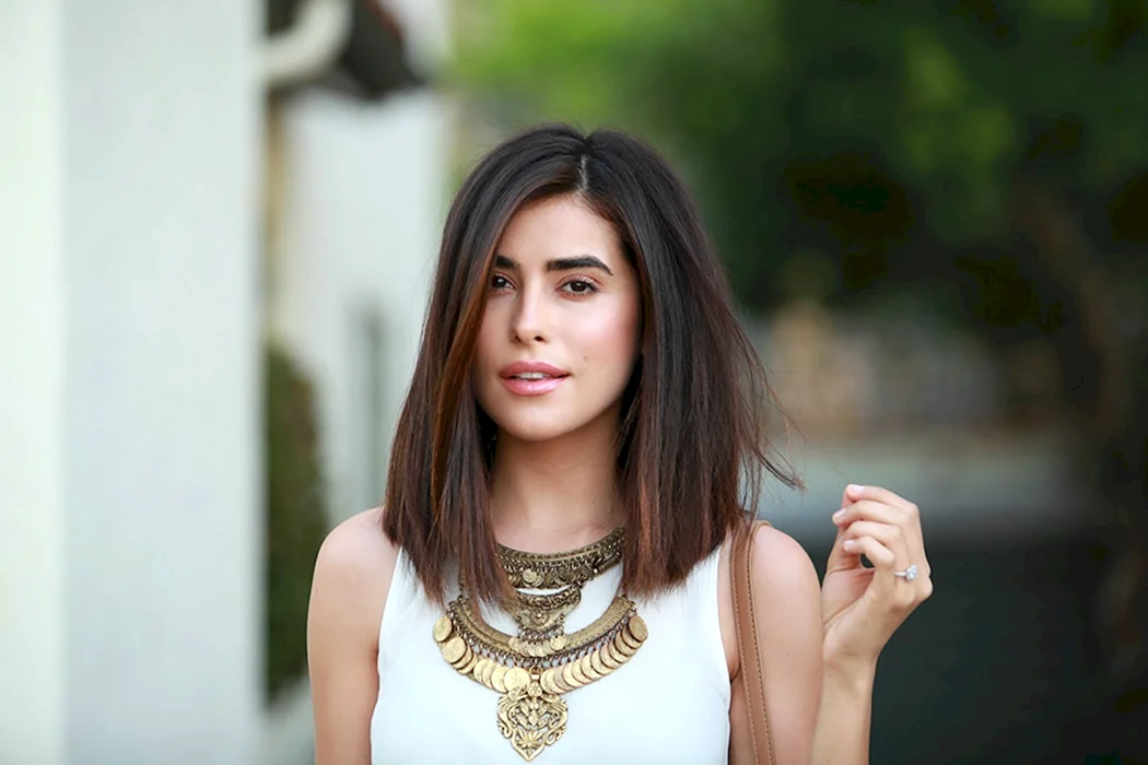 Люсі Хейл каре пряме