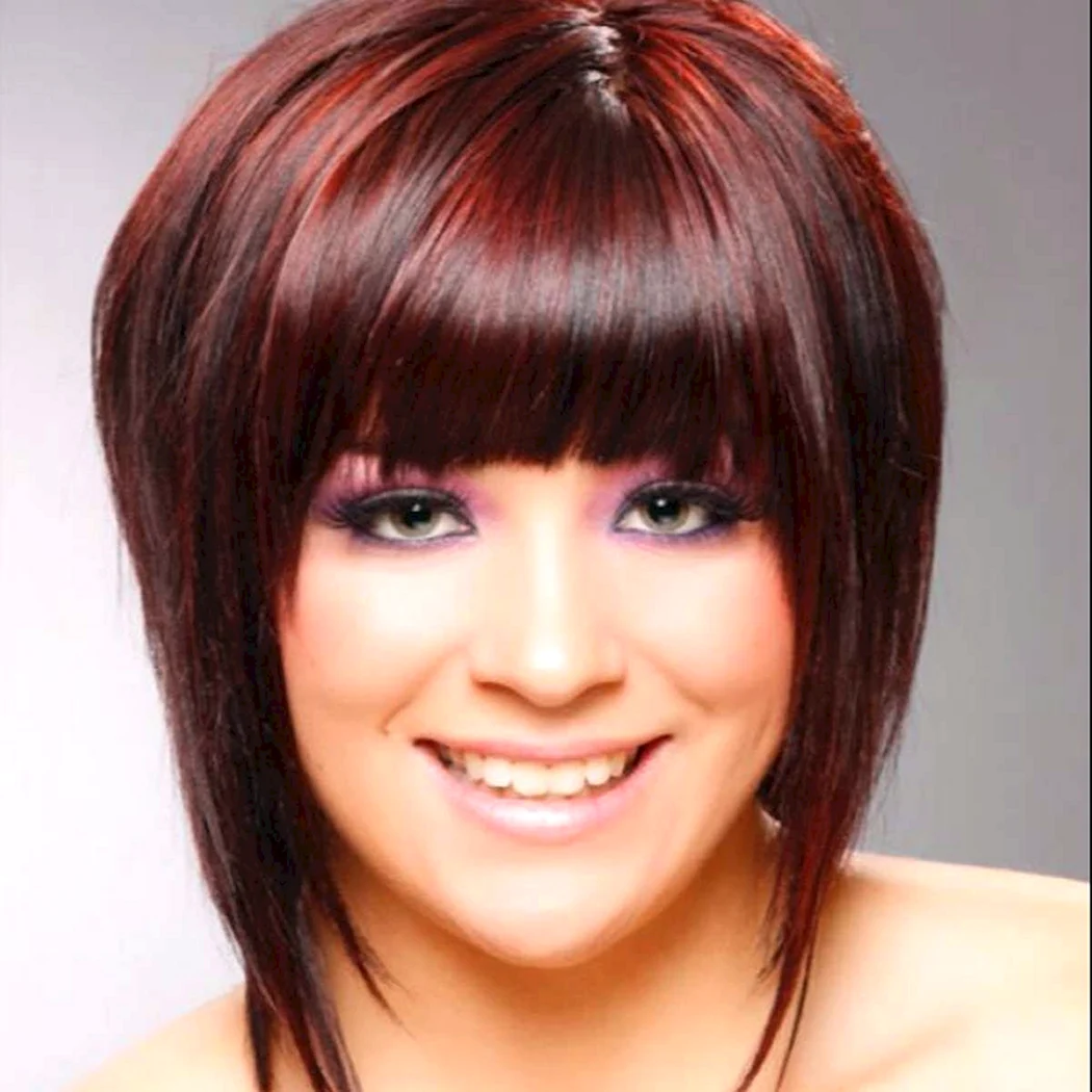 Стрижки каре градуйоване для повненьких