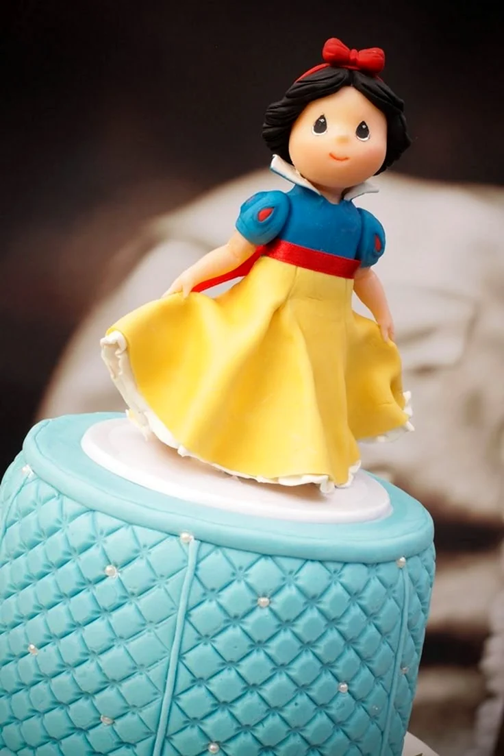 Торт Белоснежка