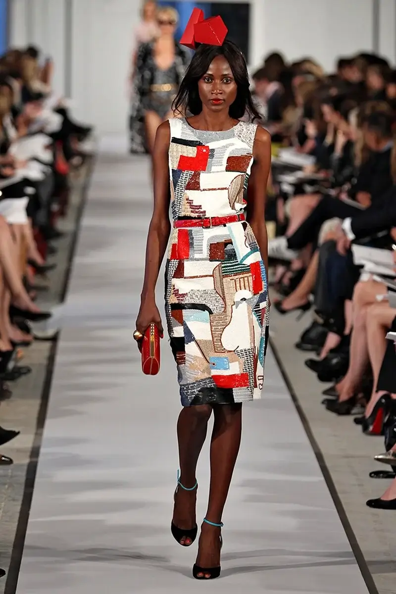 Платье в стиле Авангард