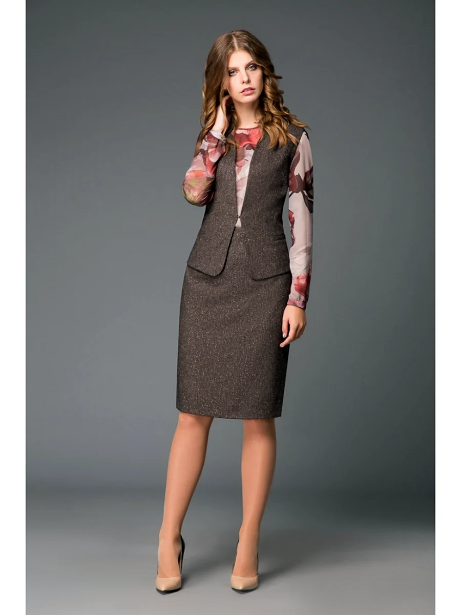 Жилет с юбкой