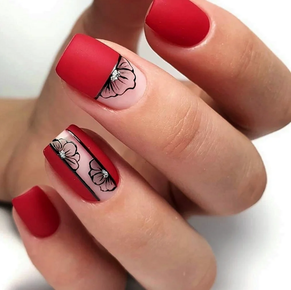 Красные ногти квадрат короткие