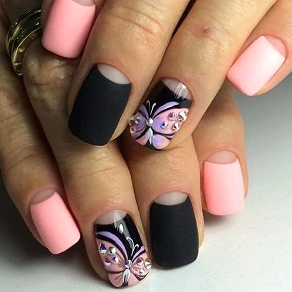 Черно розовые ногти