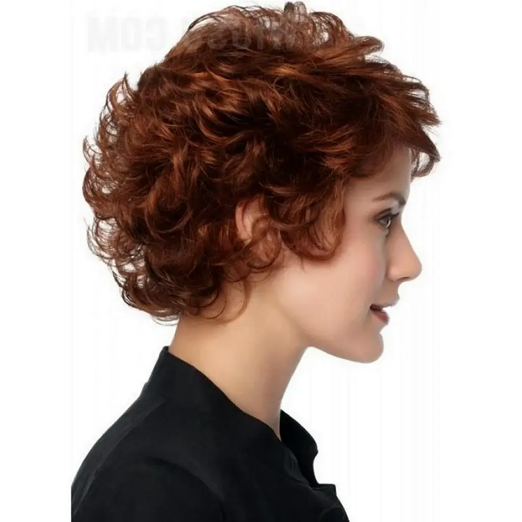 Стрижка Боб Гарсон на кучеряве волосся