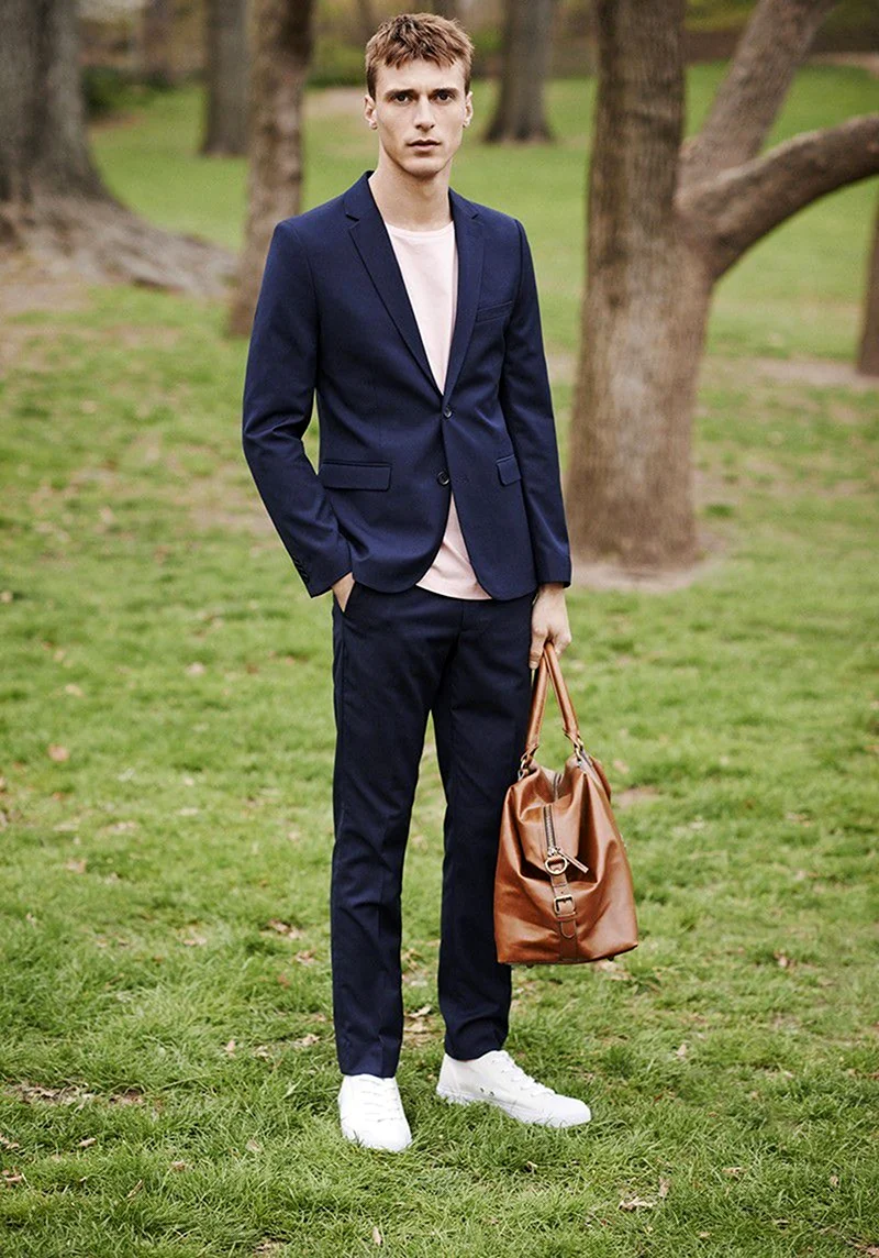 Стильная одежда на выпускной для парней
