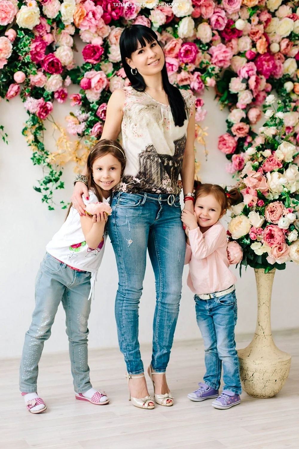 Фотосессия мама и дочка в студии