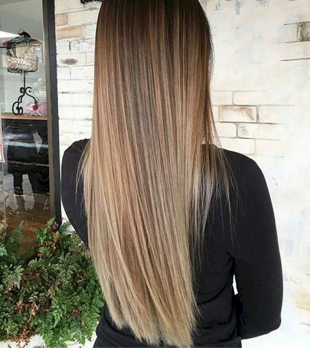 Балаяж на темно русяве волосся пряме