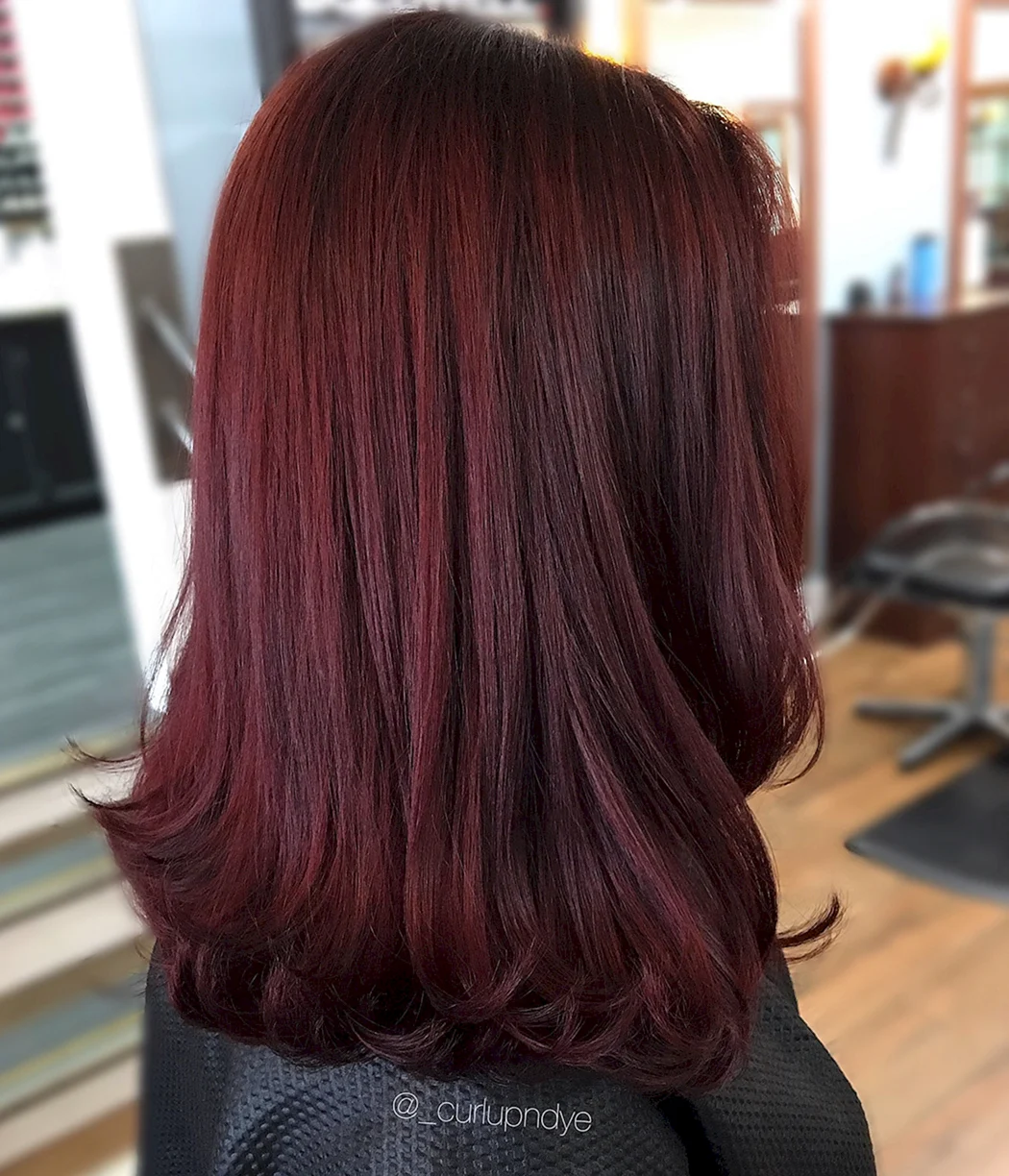 Аметист бургунді колір волосся