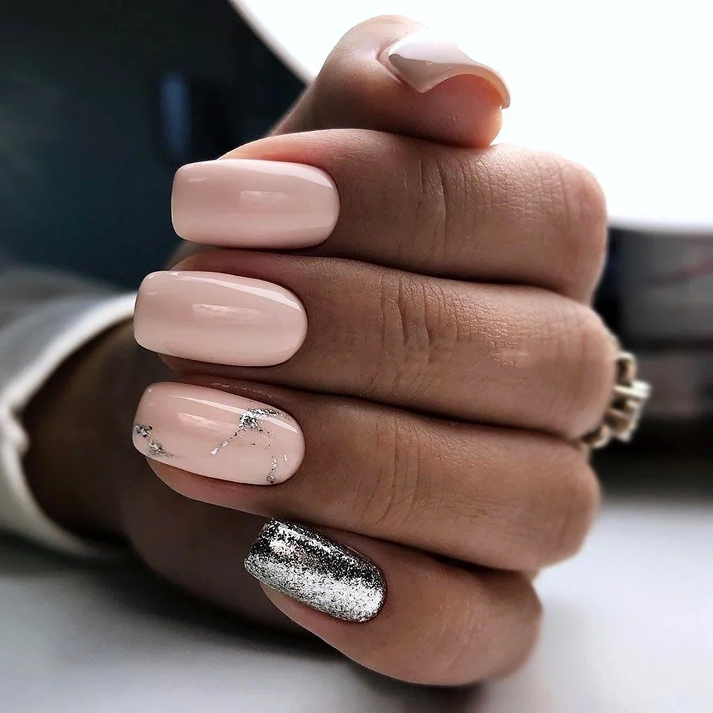 Нюдовый маникюр 2022 квадрат