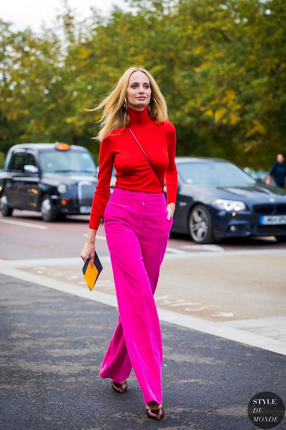 Яркие цвета в одежде