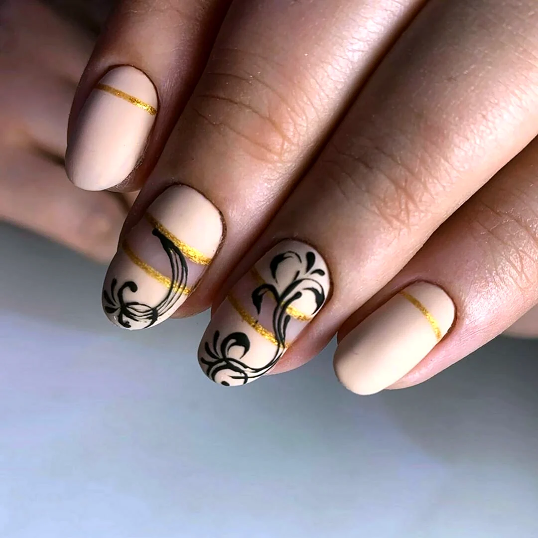 Ногти осень бежевые