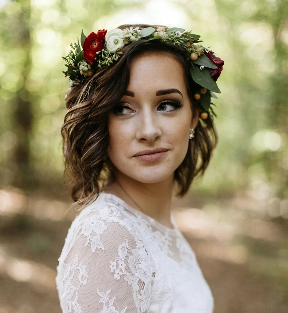 Весільні зачіски на коротке волосся