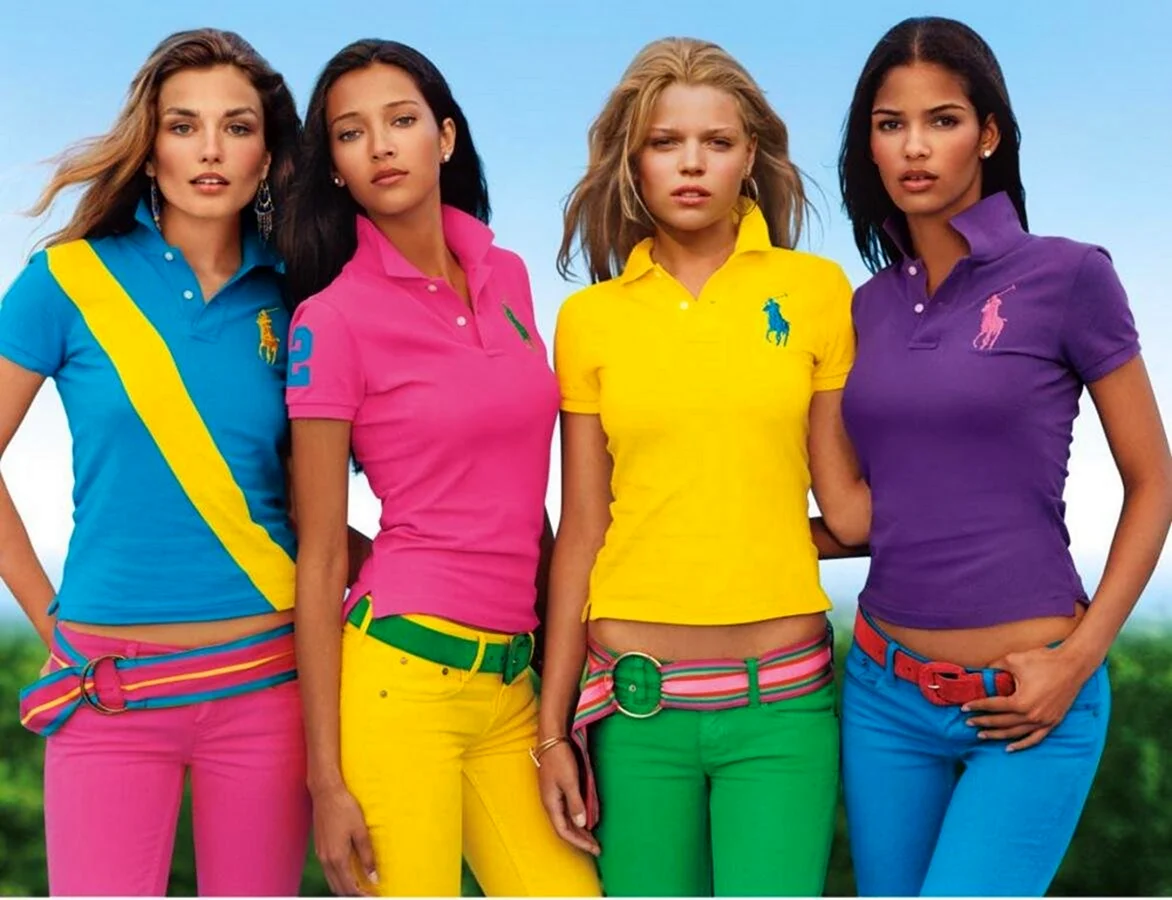 Яркая одежда