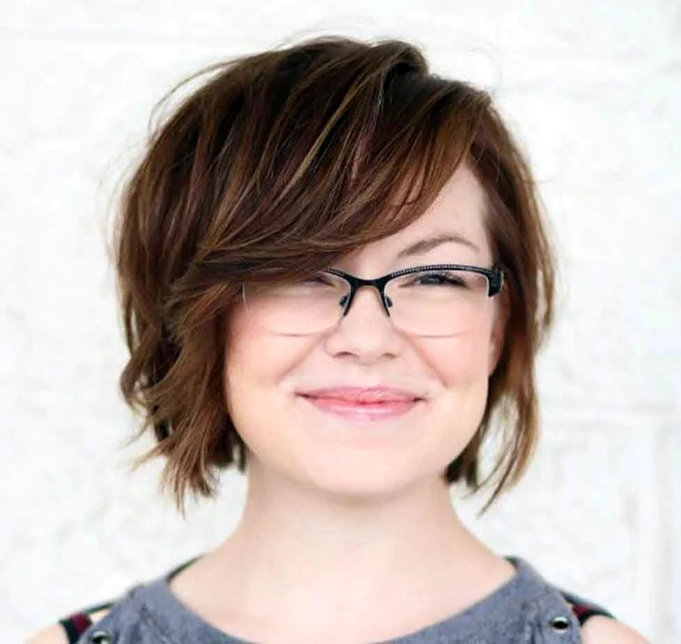 Стрижки для повної особи