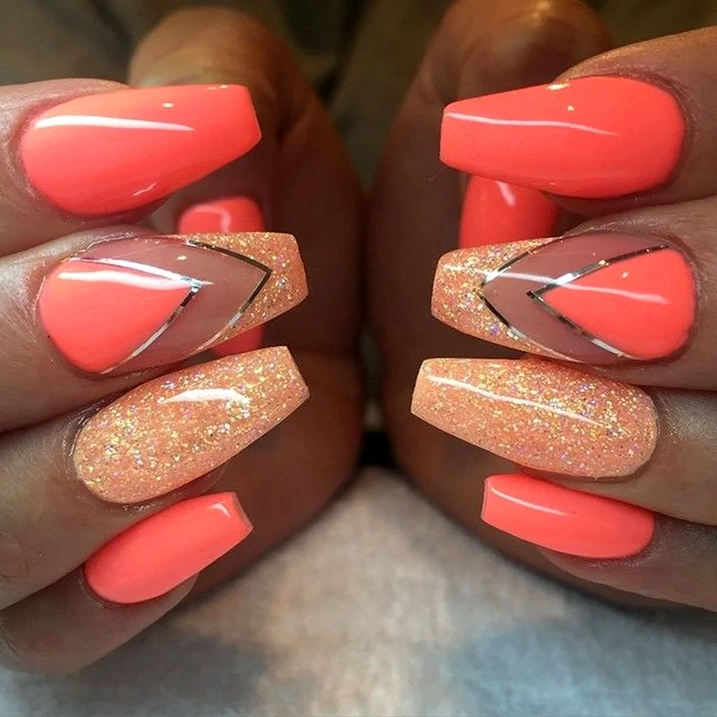 Коралловые ногти