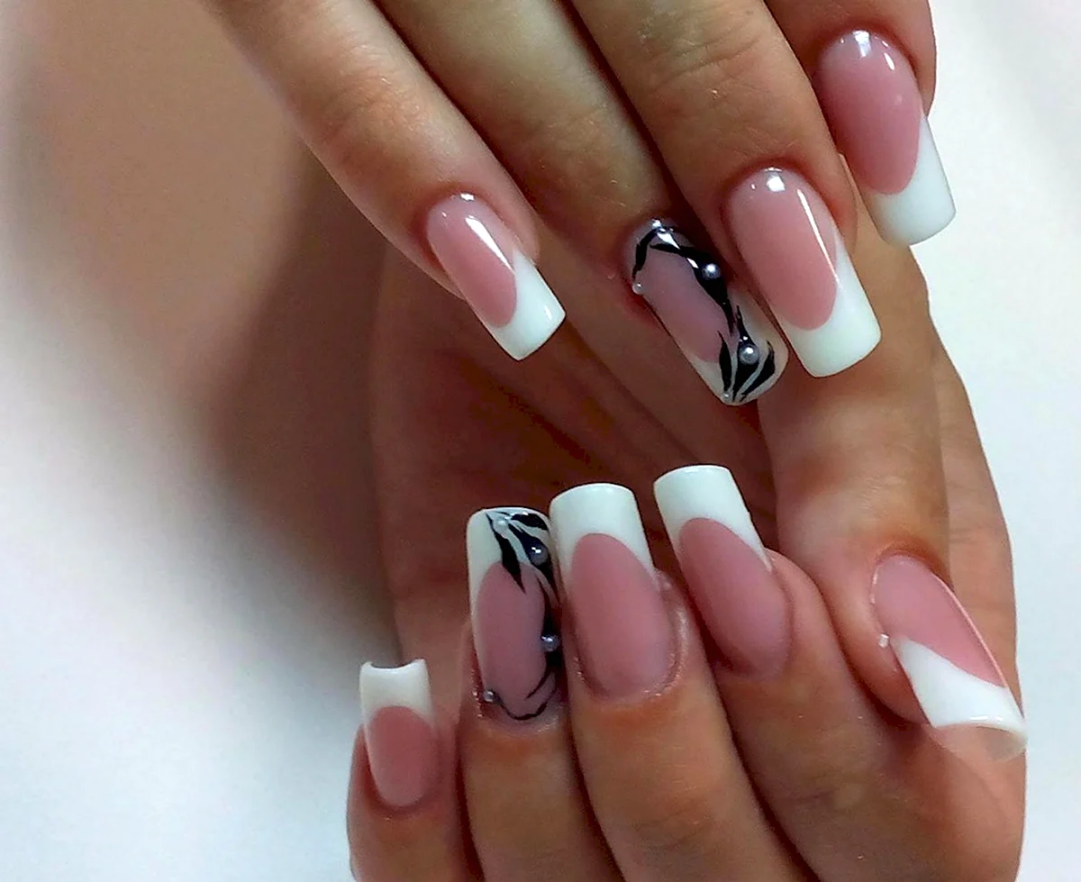 Френч маникюр