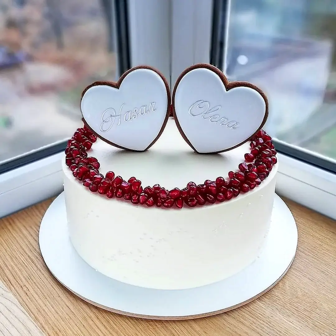 Свадебный торт с сердцем